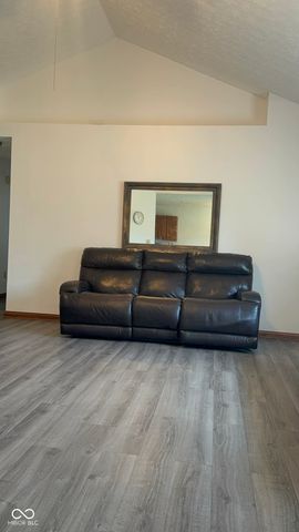 377 Savannah Drive, Greenwood, IN 46142