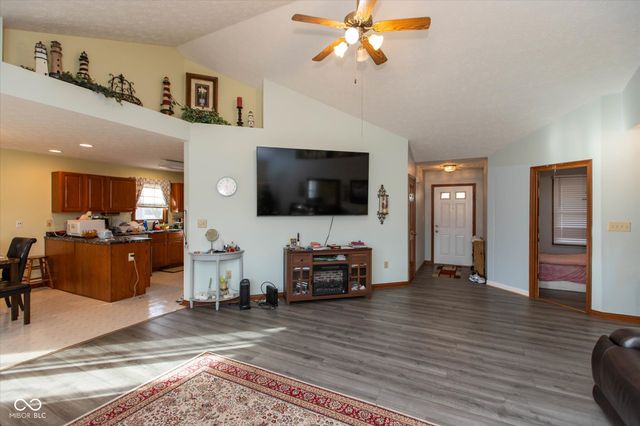 377 Savannah Drive, Greenwood, IN 46142
