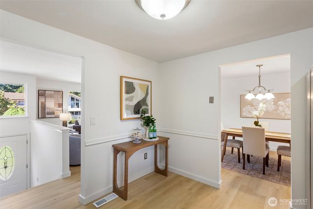 17714 160th Avenue SE, Renton, WA 98058