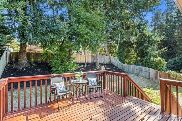 17714 160th Avenue SE, Renton, WA 98058