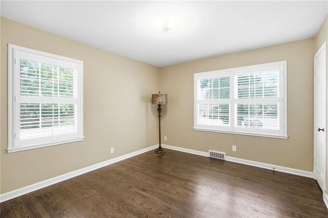 5401 Canterbury Road, Fairway, KS 66205