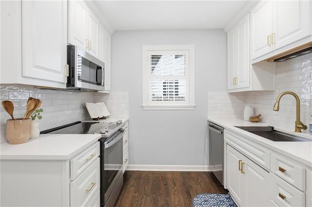 5401 Canterbury Road, Fairway, KS 66205