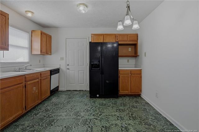 4579 Cripplecreek Court, Fayetteville, NC 28306