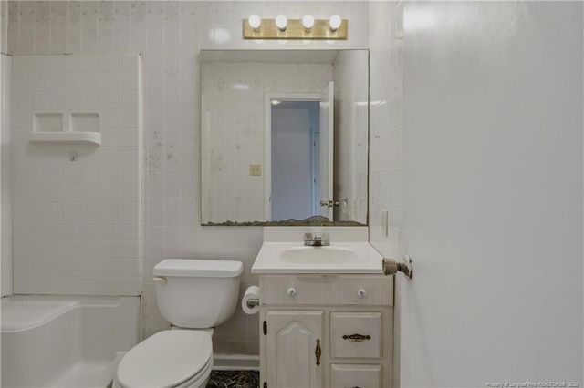 4579 Cripplecreek Court, Fayetteville, NC 28306