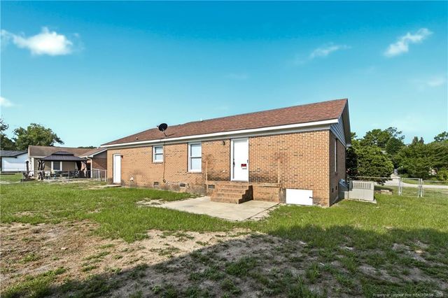 4579 Cripplecreek Court, Fayetteville, NC 28306
