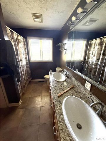 7526 State Hwy 164, Cardwell, MO 63829