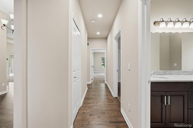 7419 Park Terrace Lane, Shelby Charter Township, MI 48317