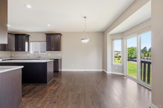 7419 Park Terrace Lane, Shelby Charter Township, MI 48317