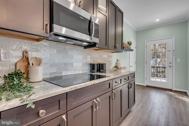 34 HARBOUR HEIGHTS DR, Annapolis, MD 21401