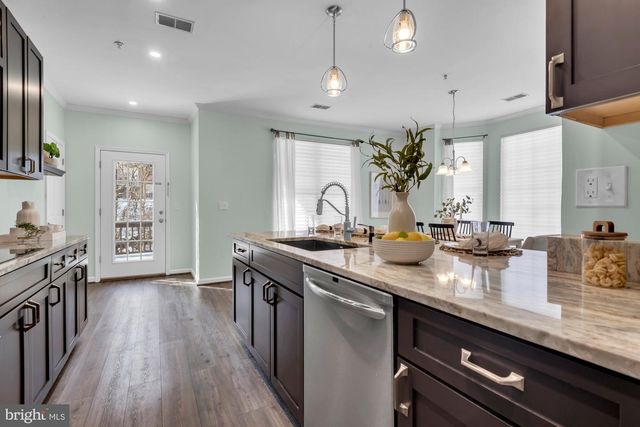 34 HARBOUR HEIGHTS DR, Annapolis, MD 21401