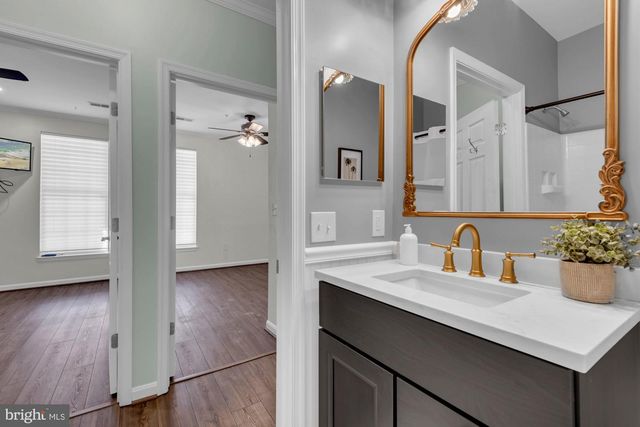 34 HARBOUR HEIGHTS DR, Annapolis, MD 21401