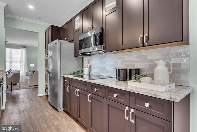 34 HARBOUR HEIGHTS DR, Annapolis, MD 21401