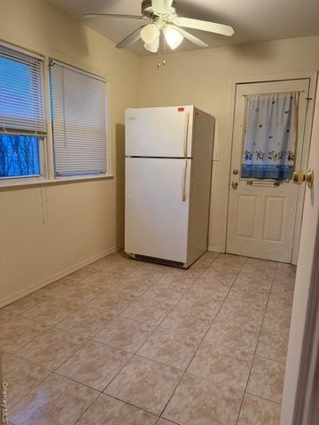 5 totten st, Bethpage, NY 11714