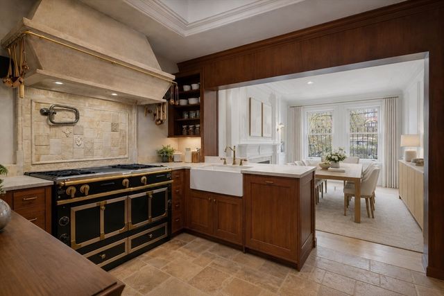 359 Beacon St 2, Boston, MA 02116