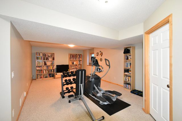 6075 Granite Drive NW, Rochester, MN 55901