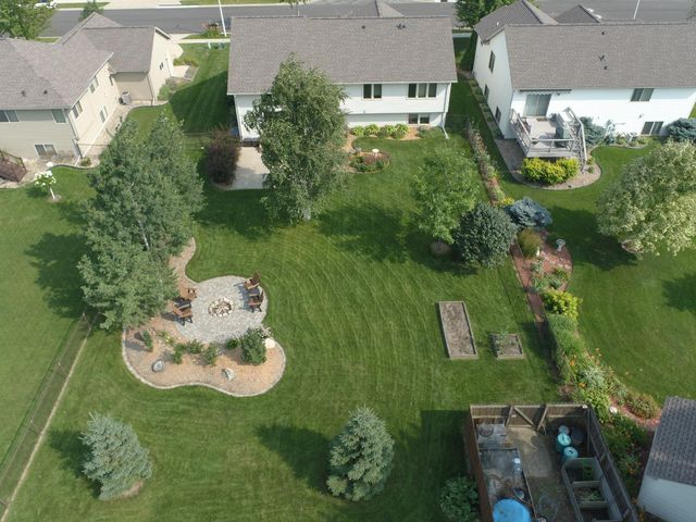6075 Granite Drive NW, Rochester, MN 55901