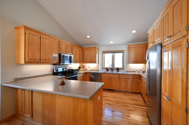 6075 Granite Drive NW, Rochester, MN 55901