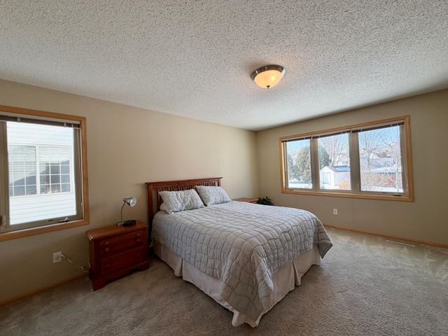 6075 Granite Drive NW, Rochester, MN 55901