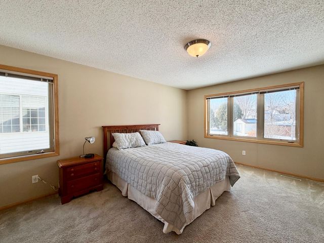 6075 Granite Drive NW, Rochester, MN 55901