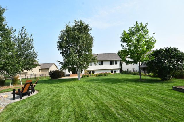 6075 Granite Drive NW, Rochester, MN 55901