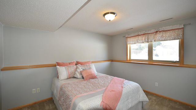 6075 Granite Drive NW, Rochester, MN 55901