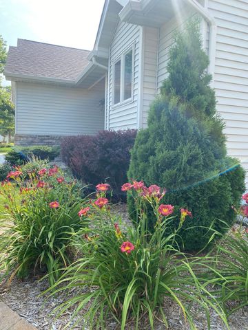 6075 Granite Drive NW, Rochester, MN 55901