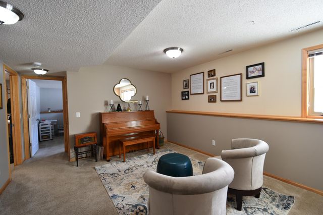 6075 Granite Drive NW, Rochester, MN 55901