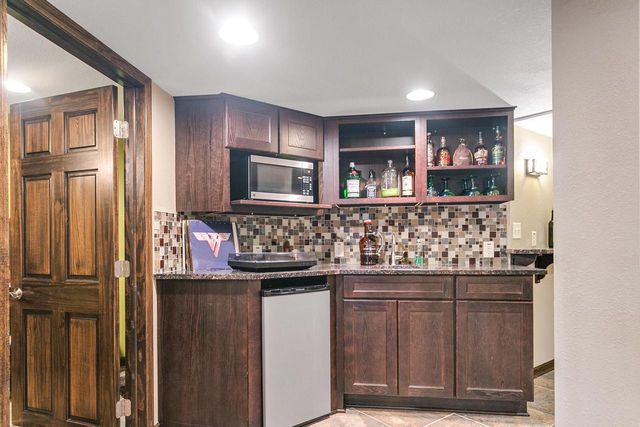 N61W14539 Brookside DRIVE, Menomonee Falls, WI 53051