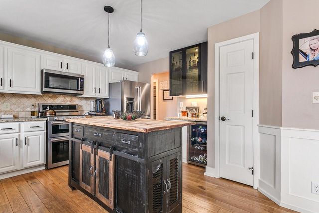 N61W14539 Brookside DRIVE, Menomonee Falls, WI 53051