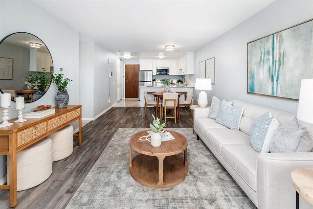 8308 Regents Road 1H, San Diego, CA 92122