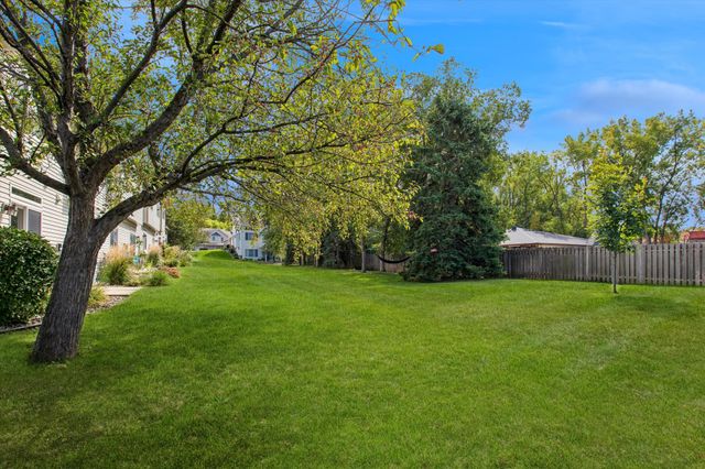 11712 Ryan Circle 1608, Burnsville, MN 55337