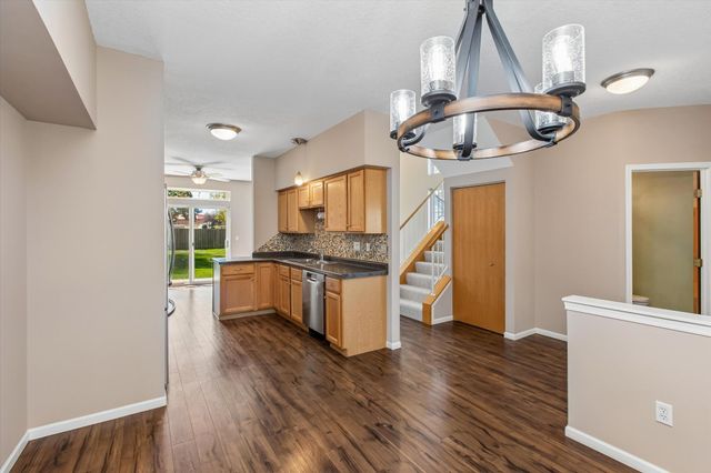 11712 Ryan Circle 1608, Burnsville, MN 55337