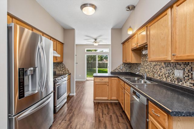 11712 Ryan Circle 1608, Burnsville, MN 55337