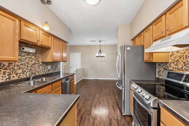 11712 Ryan Circle 1608, Burnsville, MN 55337