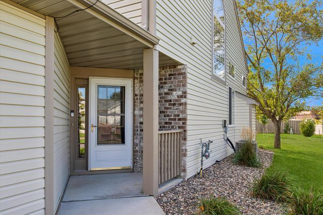11712 Ryan Circle 1608, Burnsville, MN 55337