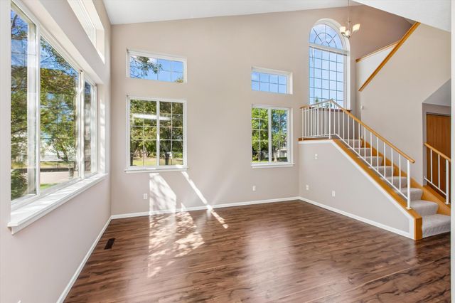 11712 Ryan Circle 1608, Burnsville, MN 55337