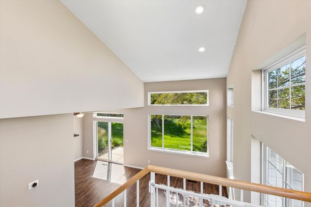 11712 Ryan Circle 1608, Burnsville, MN 55337