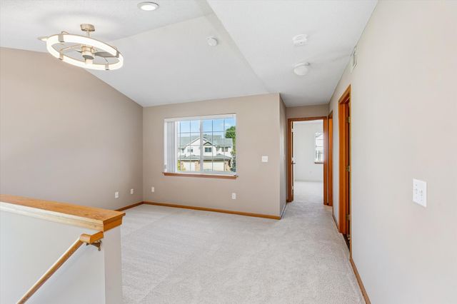 11712 Ryan Circle 1608, Burnsville, MN 55337