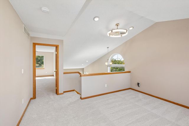 11712 Ryan Circle 1608, Burnsville, MN 55337