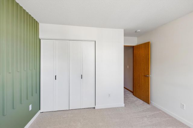 11712 Ryan Circle 1608, Burnsville, MN 55337