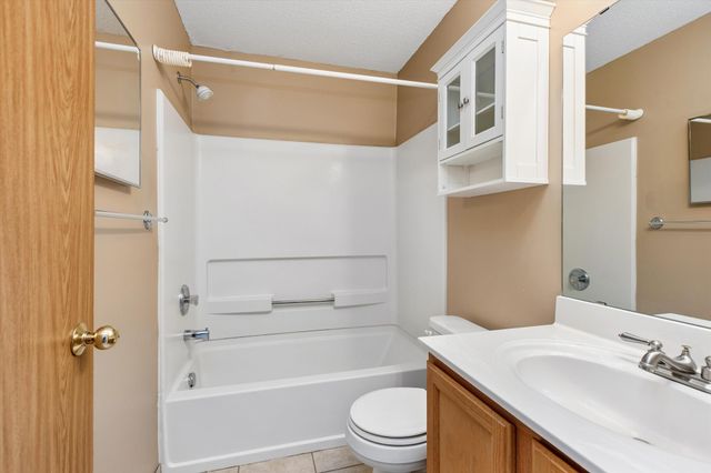 11712 Ryan Circle 1608, Burnsville, MN 55337