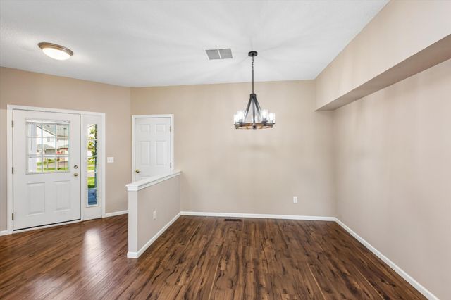 11712 Ryan Circle 1608, Burnsville, MN 55337