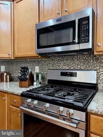 376 BUCKEYE CIR, La Plata, MD 20646