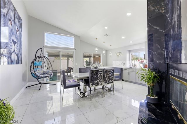 7535 Meadowoak Lane, Las Vegas, NV 89147