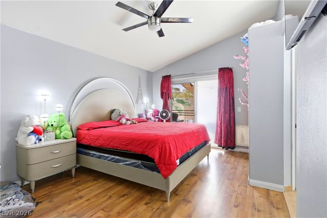 7535 Meadowoak Lane, Las Vegas, NV 89147