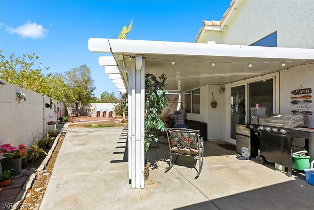 7535 Meadowoak Lane, Las Vegas, NV 89147