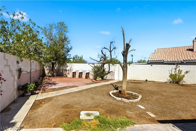 7535 Meadowoak Lane, Las Vegas, NV 89147