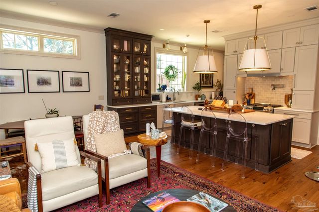 922 E Blount St, Pensacola, FL 32503