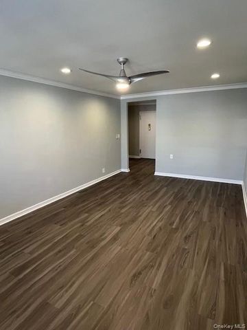 257 Cedarhurst Avenue A10, Cedarhurst, NY 11516