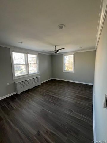 257 Cedarhurst Avenue A10, Cedarhurst, NY 11516